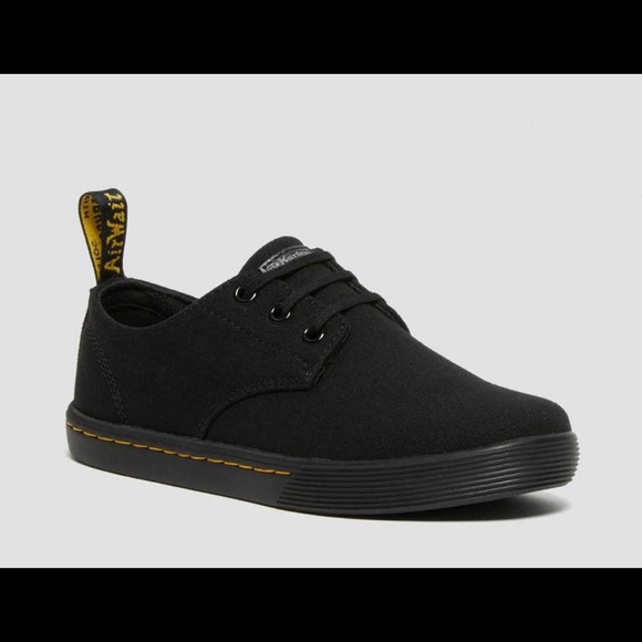 Dr. Martens Shoes - Dr Martens woman’s size 7 Santanitas